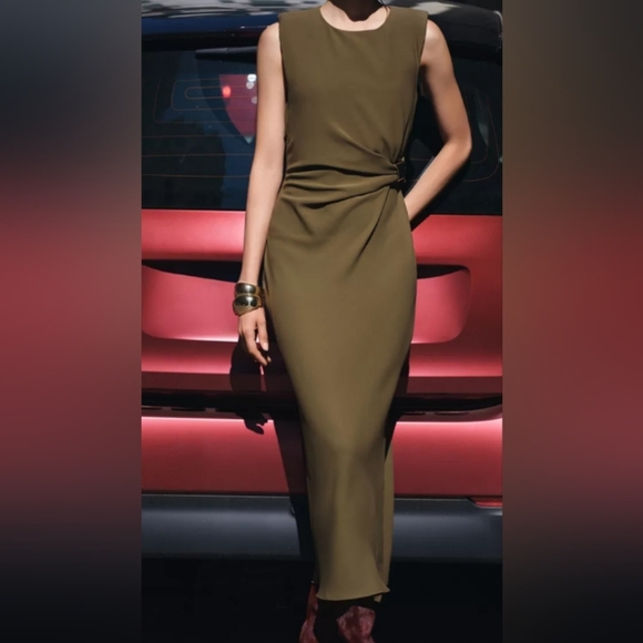 Zara Shoulder Pad Dress - Picture 3 of 7